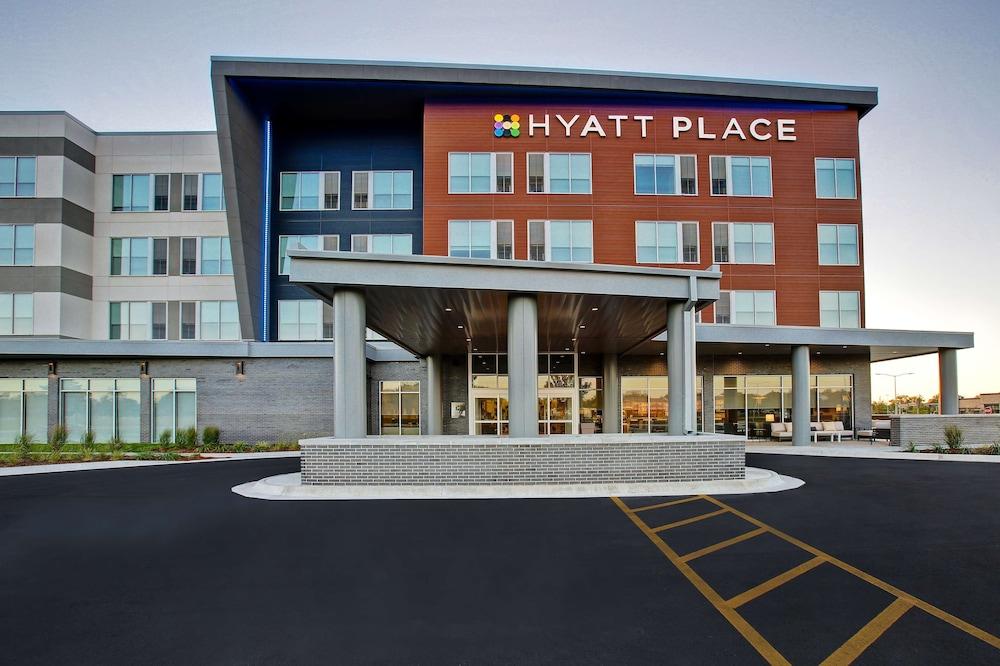 Hyatt Place Wichita State University - Featured Image
