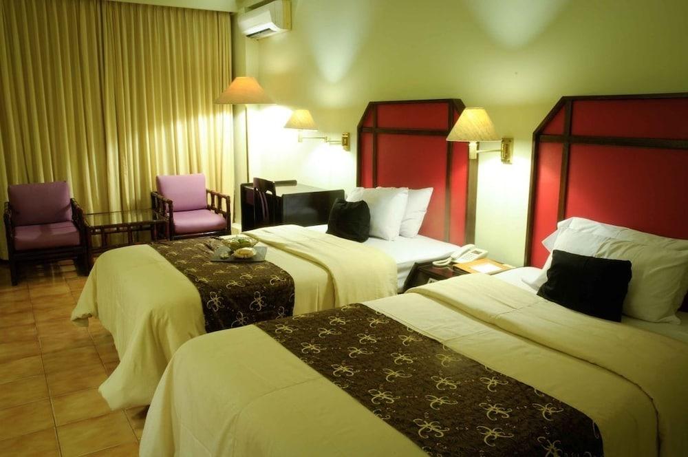 Mesra Business & Resort Hotel - Room