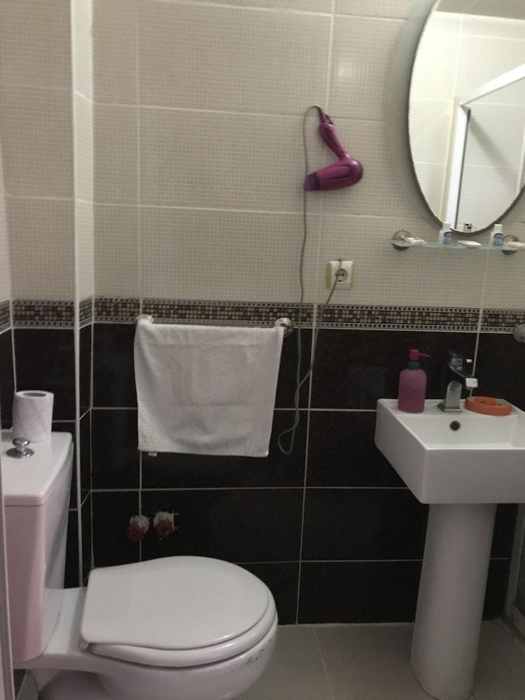 In Vivo Hotel - Bathroom