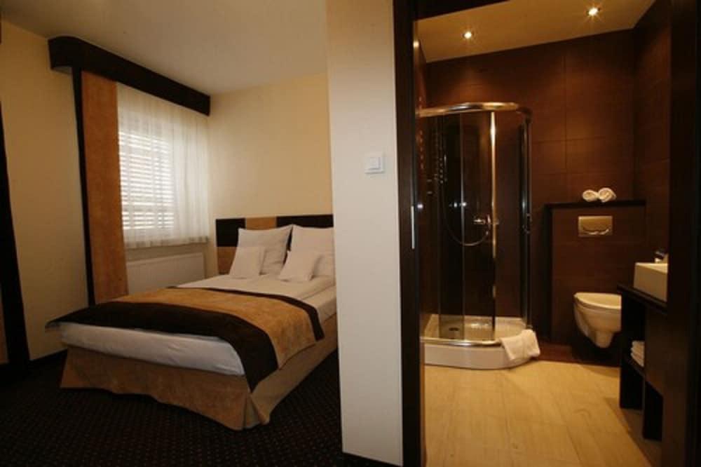 Boutique Hotel's I - Room
