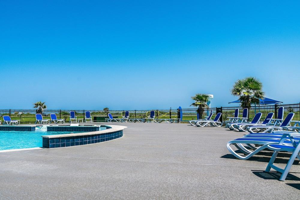 Stella Mare RV Resort - Outdoor Pool