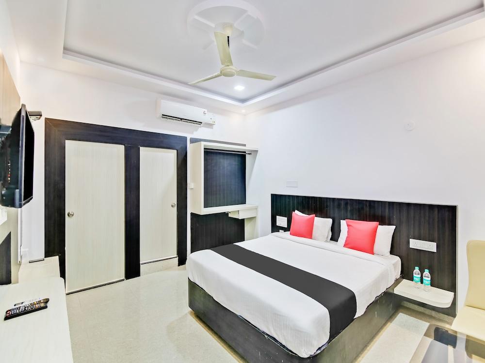 Capital O 35621 Hotel Durga International - Featured Image
