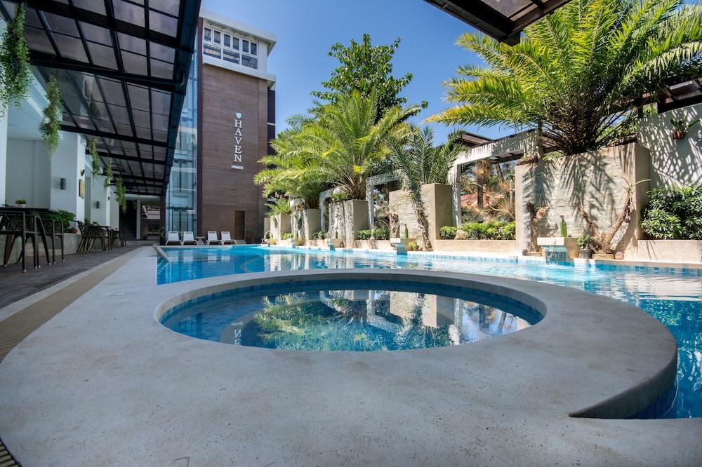 Boracay Haven Suites - Outdoor Pool