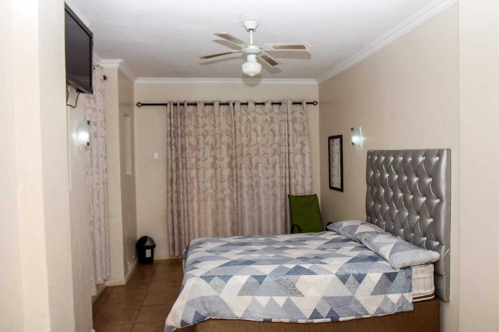 Superior Guest House - Room