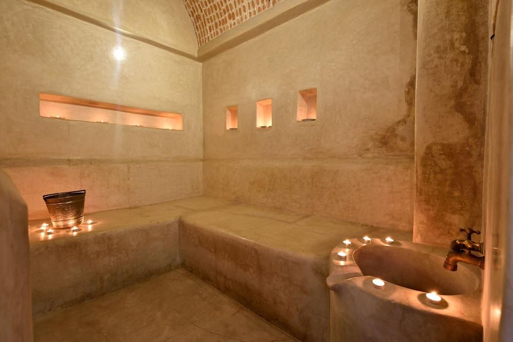 رياض لي أمونيت - Turkish Bath