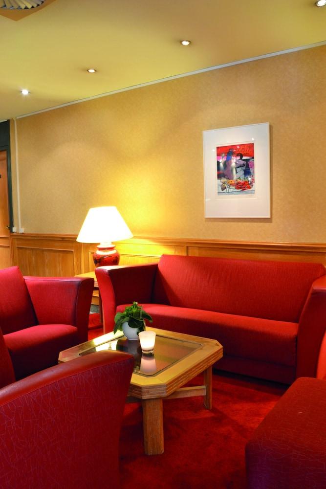 Fletcher Hotel - Restaurant Carlton - Lobby Sitting Area