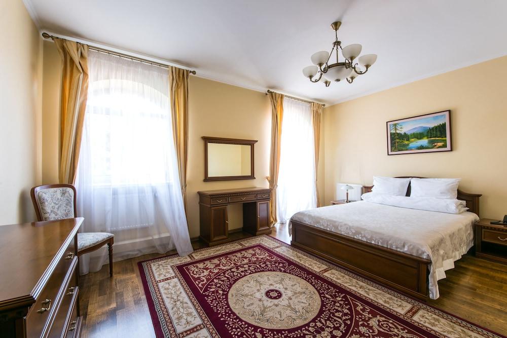 Hotel Stanislaviv - Room