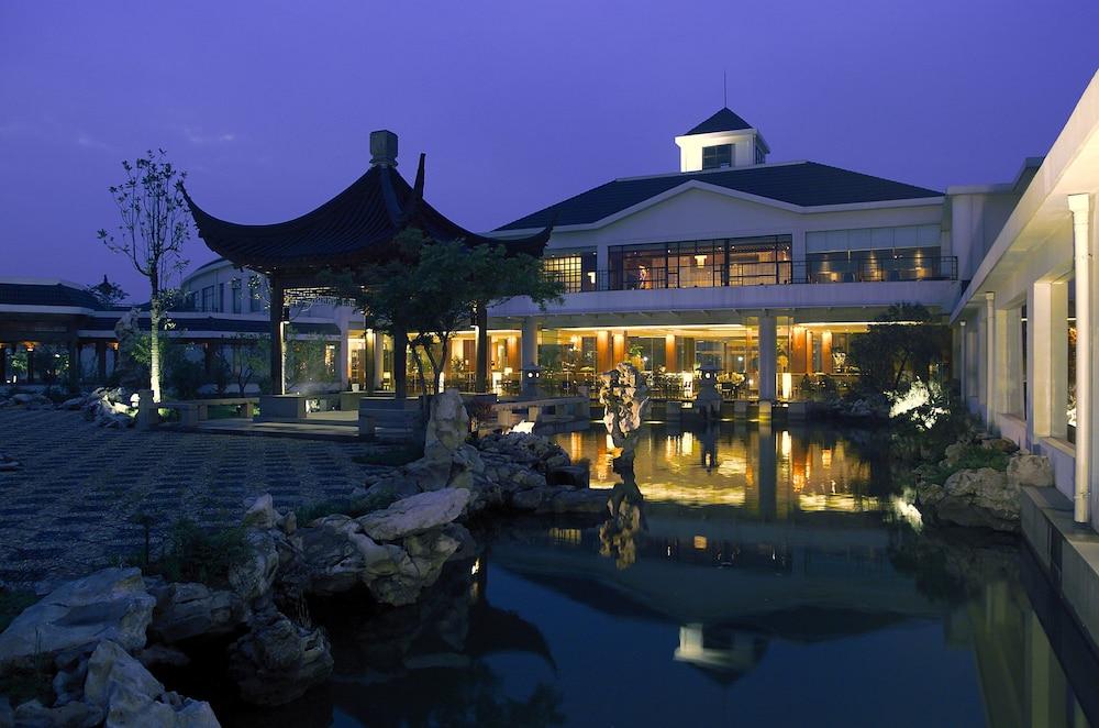 Jinling Resort Nanjing - Featured Image