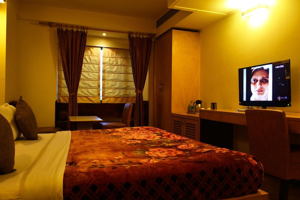 Mayur Residency - Room