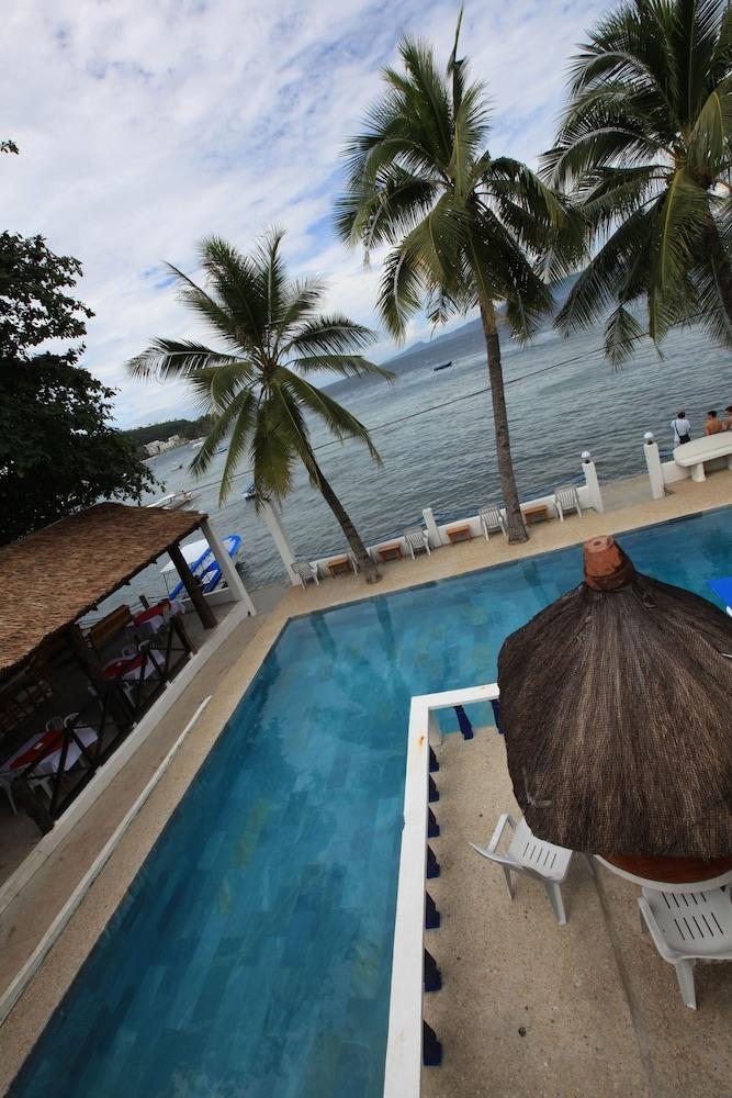 Paradise Dive Resort - Pool