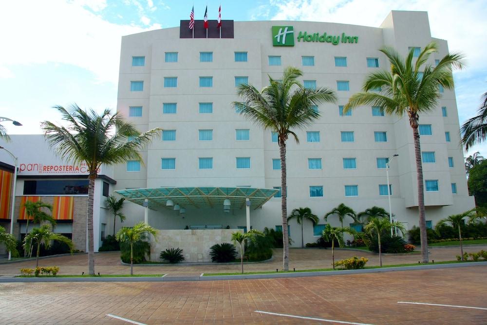 Holiday Inn Acapulco La Isla, an IHG Hotel - Featured Image
