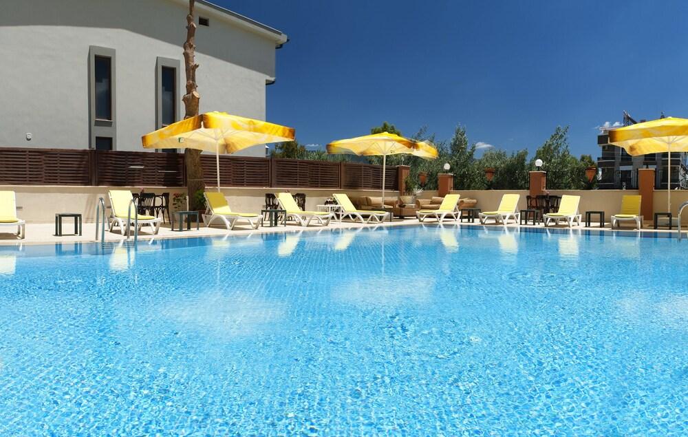Asmira Royal Hotel - Outdoor Pool