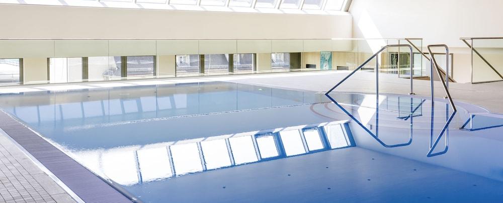 Novotel Nuernberg Centre Ville - Indoor Pool