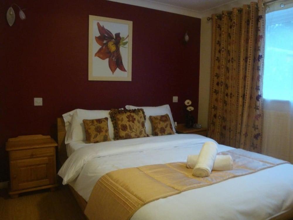 Remarc House Stansted - Room