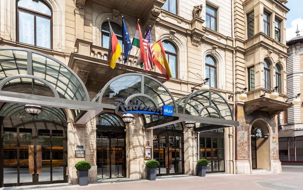 Radisson Blu Beke Hotel, Budapest - Featured Image