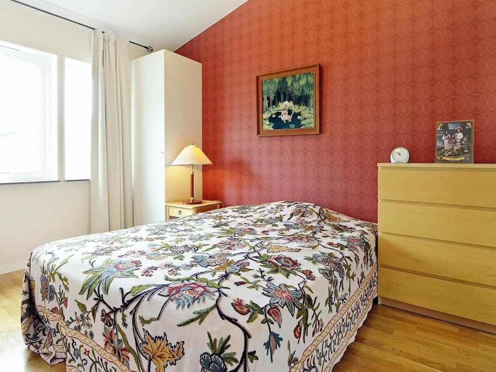 Holiday Home in Vallentuna - Room