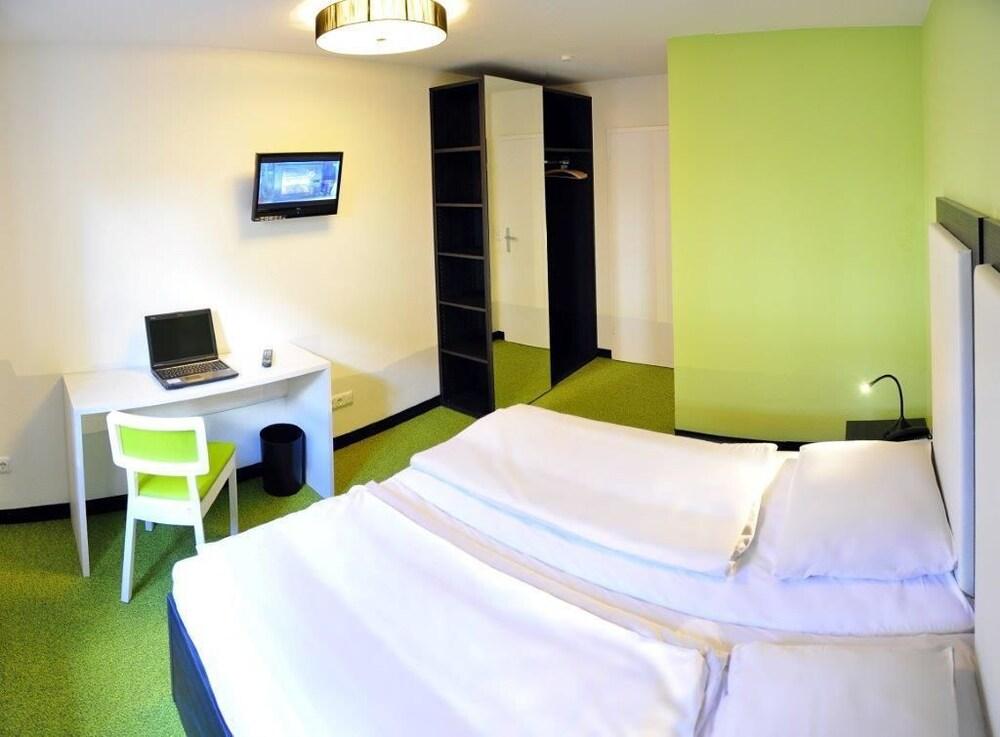 Hotel Amiga - Room