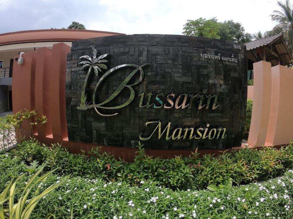 Bussarin Mansion - Exterior detail
