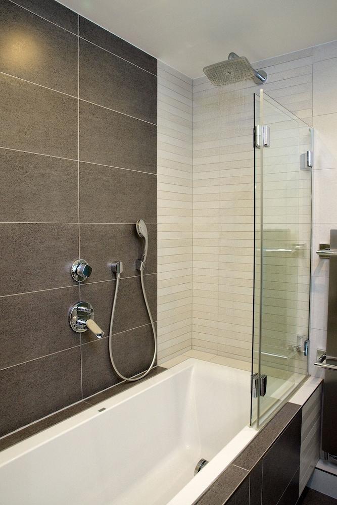 Apartman Patris 33 - Bathroom Shower
