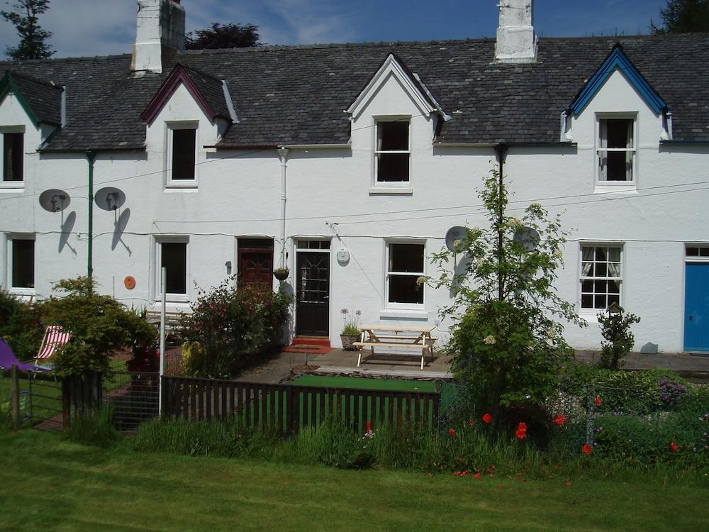 Crinan Canal Cottage - Exterior