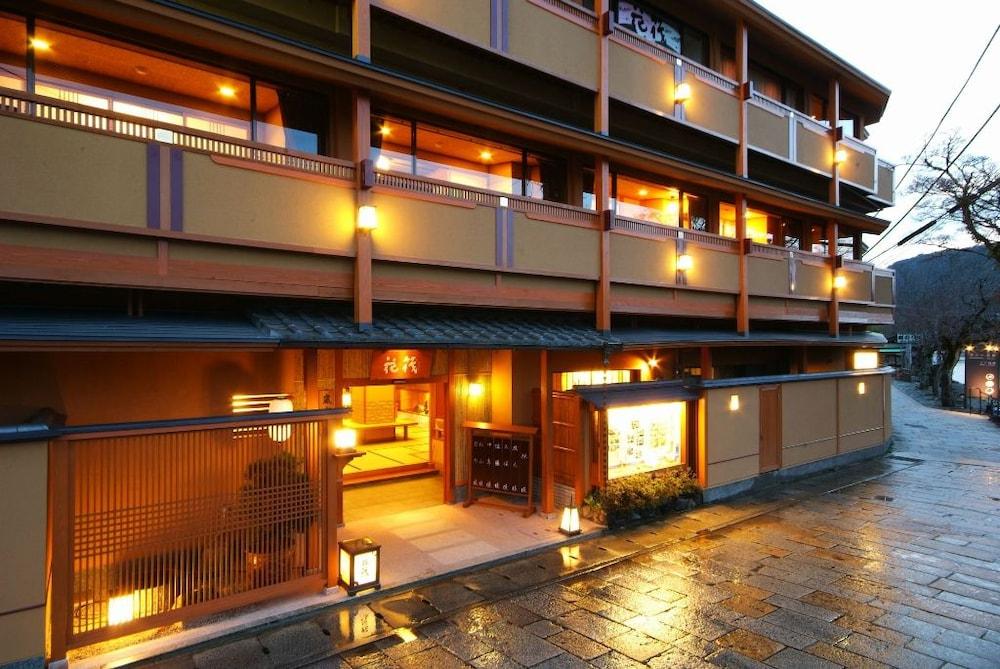 Kyoto Arashiyama Onsen Ryokan Hanaikada - Featured Image