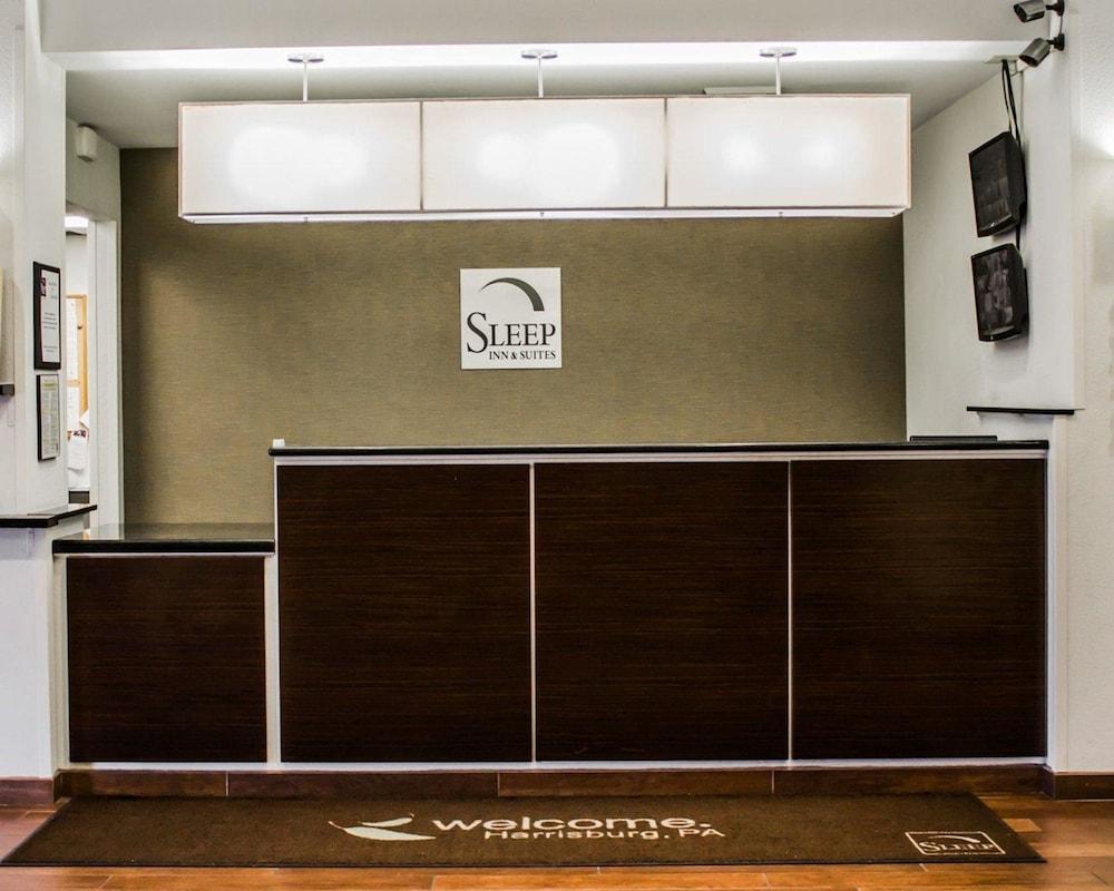 Sleep Inn & Suites - Lobby