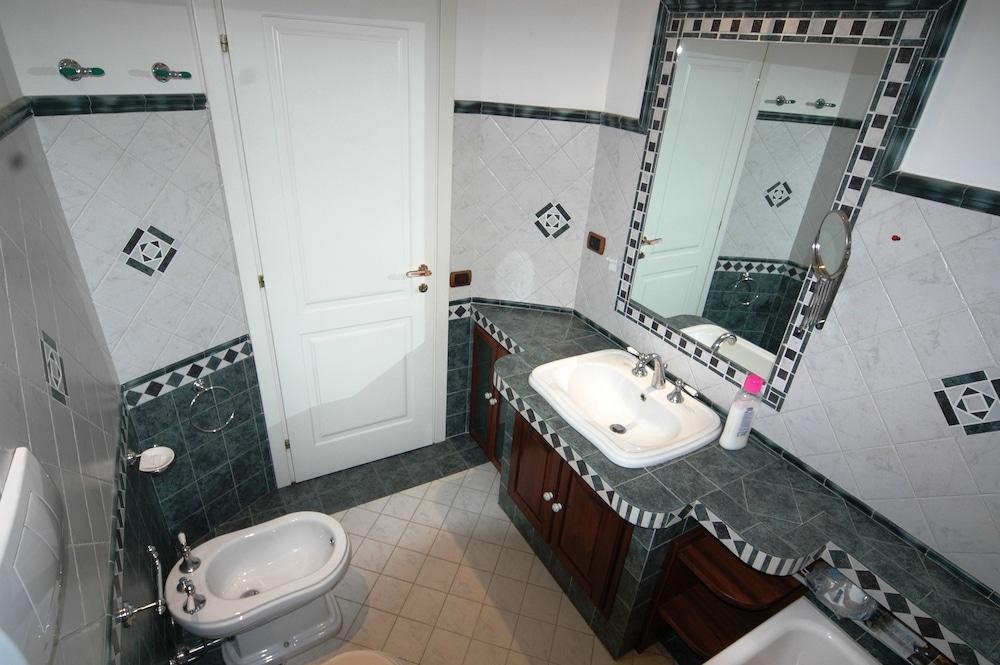 Roma Chic House - Bathroom