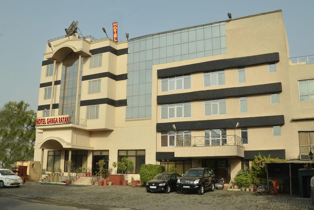 Hotel Ganga Ratan - Featured Image