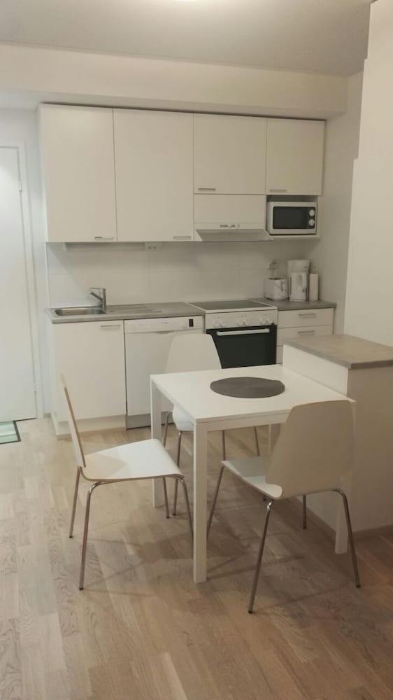 Kotimaailma Apartments Siljotie - Private kitchen