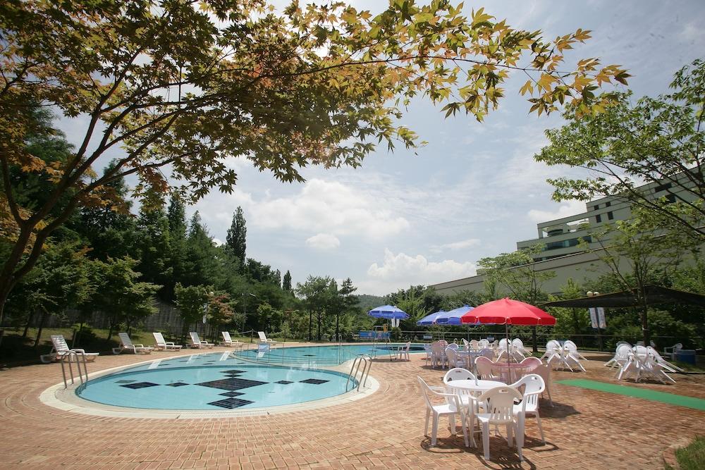 The K Hotel Gyeongju - Outdoor Pool
