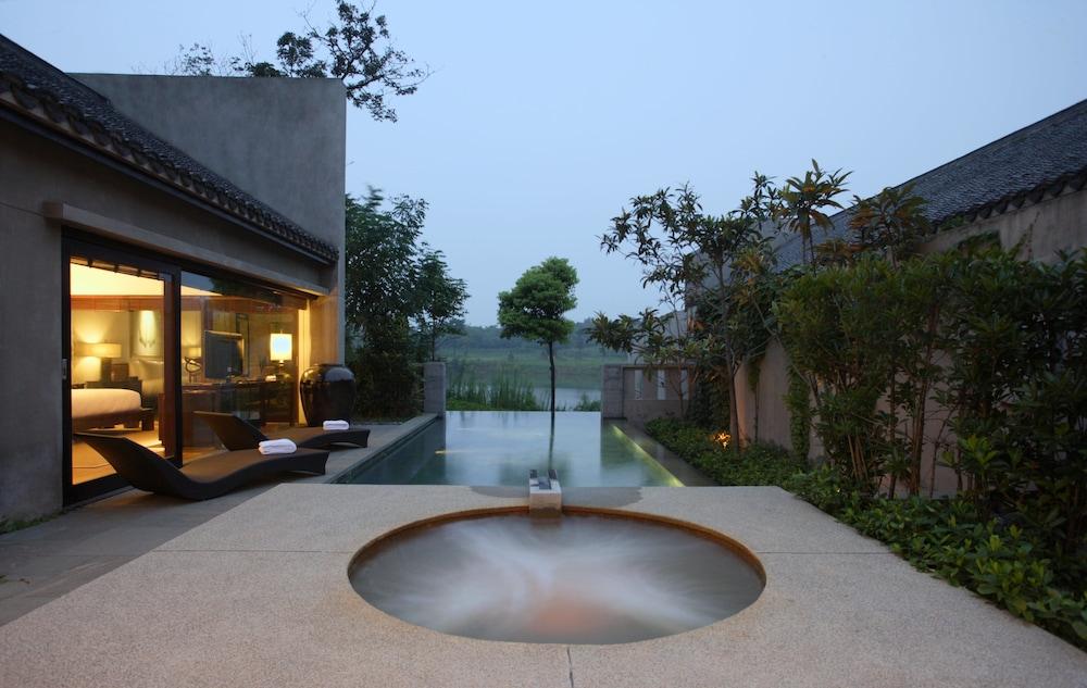 Kayumanis Private Villa & Spa - Outdoor Pool