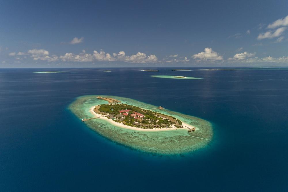 Kudafushi Resort and Spa - Aerial View