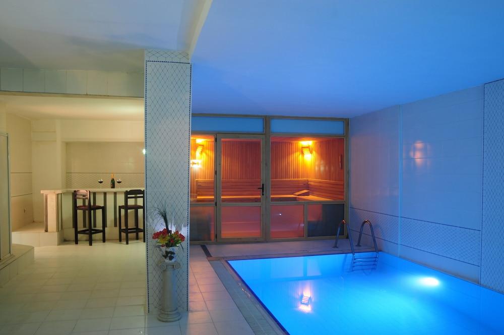 Grand Ata Park Hotel - Indoor Pool