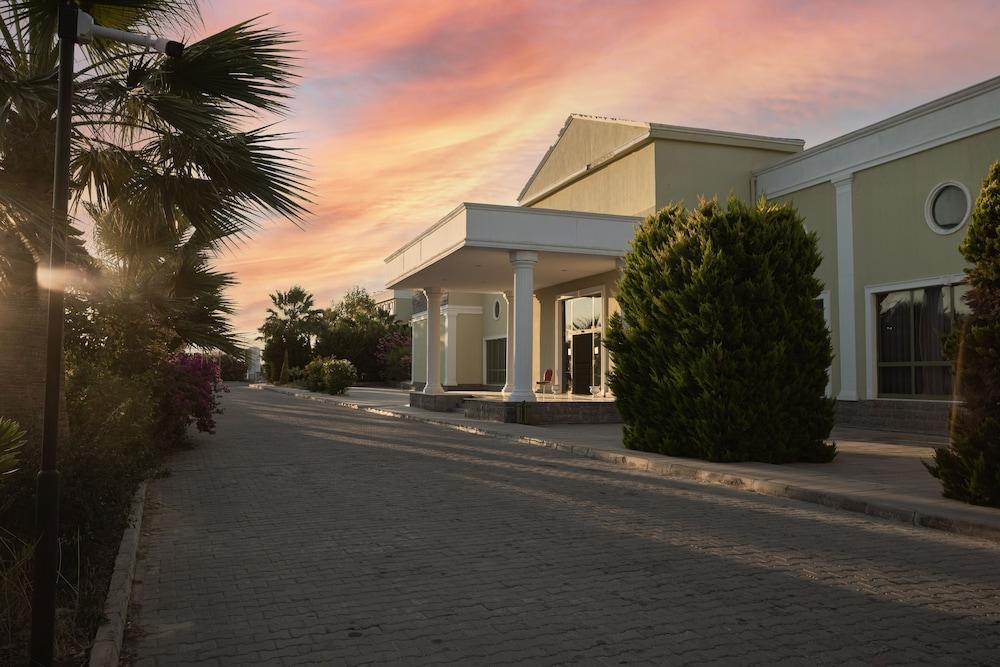 Anadolu Hotels Didim Club - Exterior detail