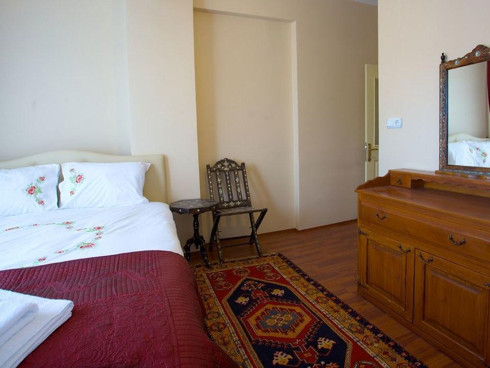 Ataman Suites - Room