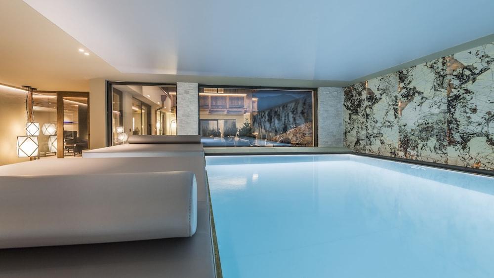 Hotel Montchalet - Indoor Pool
