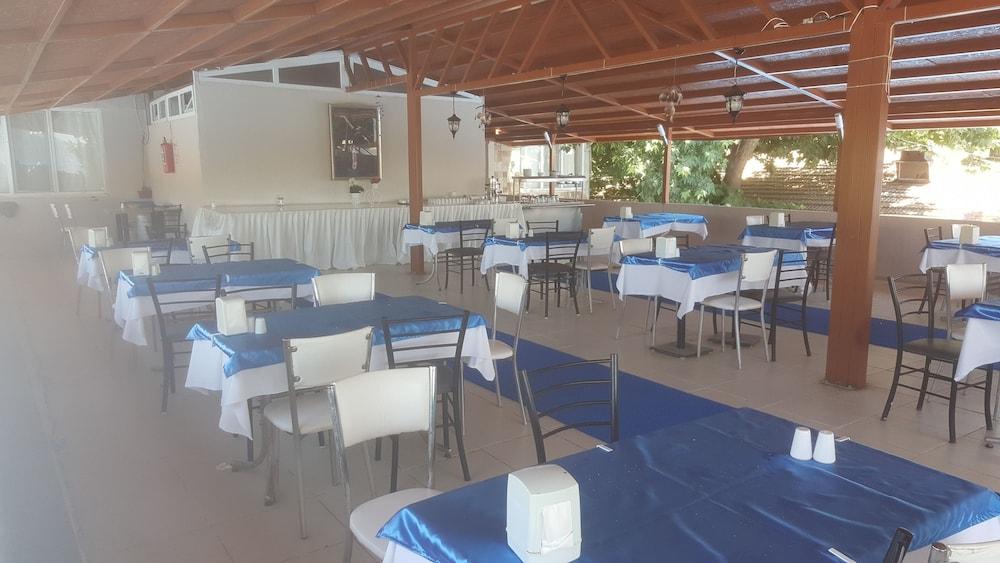 Yakamoz Otel - Dining