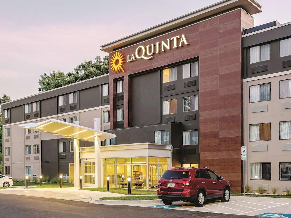 La Quinta Inn & Suites by Wyndham Columbia / Fort Meade - Exterior