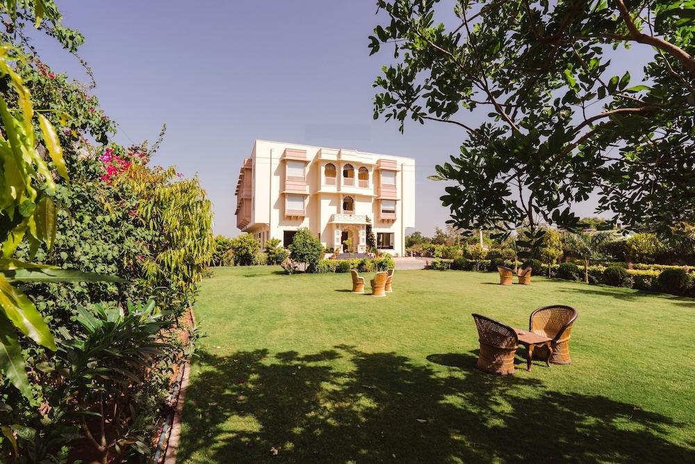 WelcomHeritage Mount Valley Resort, Ranthambore - Featured Image