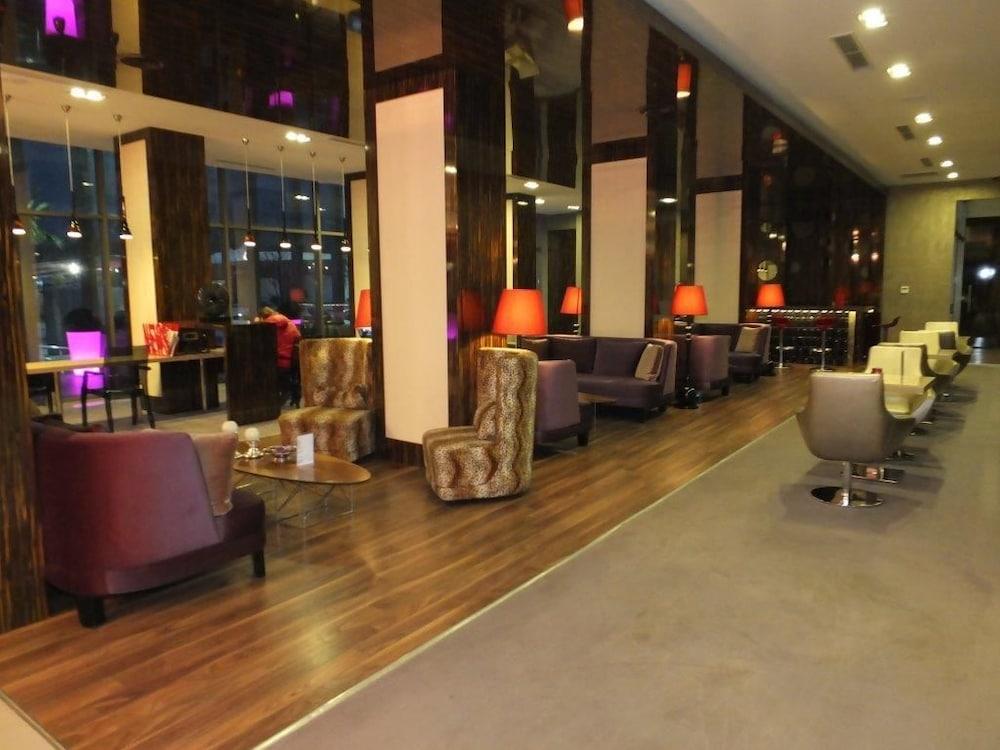 هوتل بويوك ساروهان - Lobby Lounge