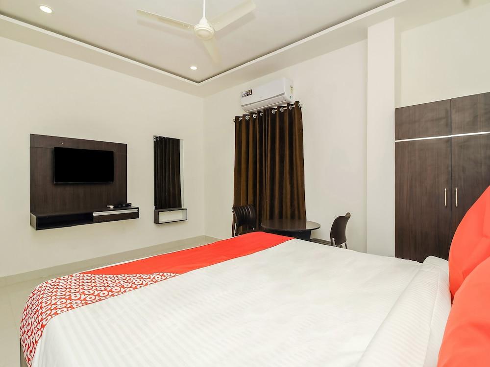 OYO 26941 Hotel Palm International - Room