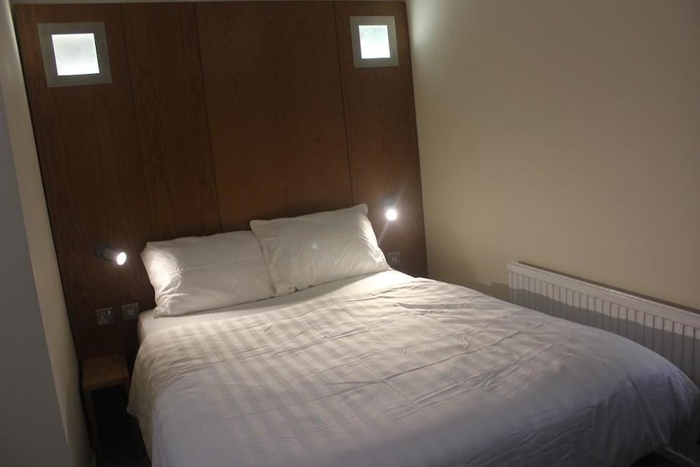 Corona Hotel Sheffield Meadowhall - Room
