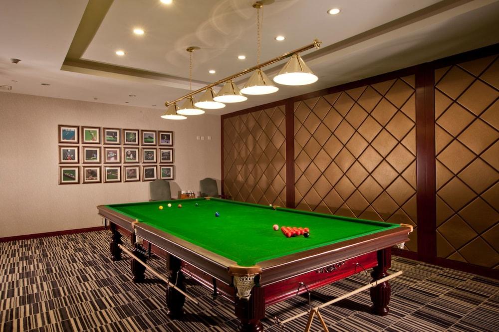 Nanjing Greenland Yuhao Hot Spring Hotel - Game Room