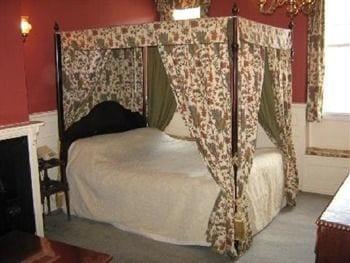 The George and Dragon Hotel - Guestroom