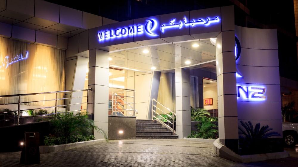 Renz Hotel Al Hamra - Hotel Entrance