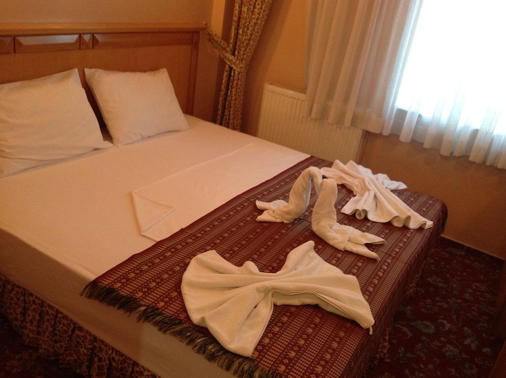 Yalta Hotel - Room