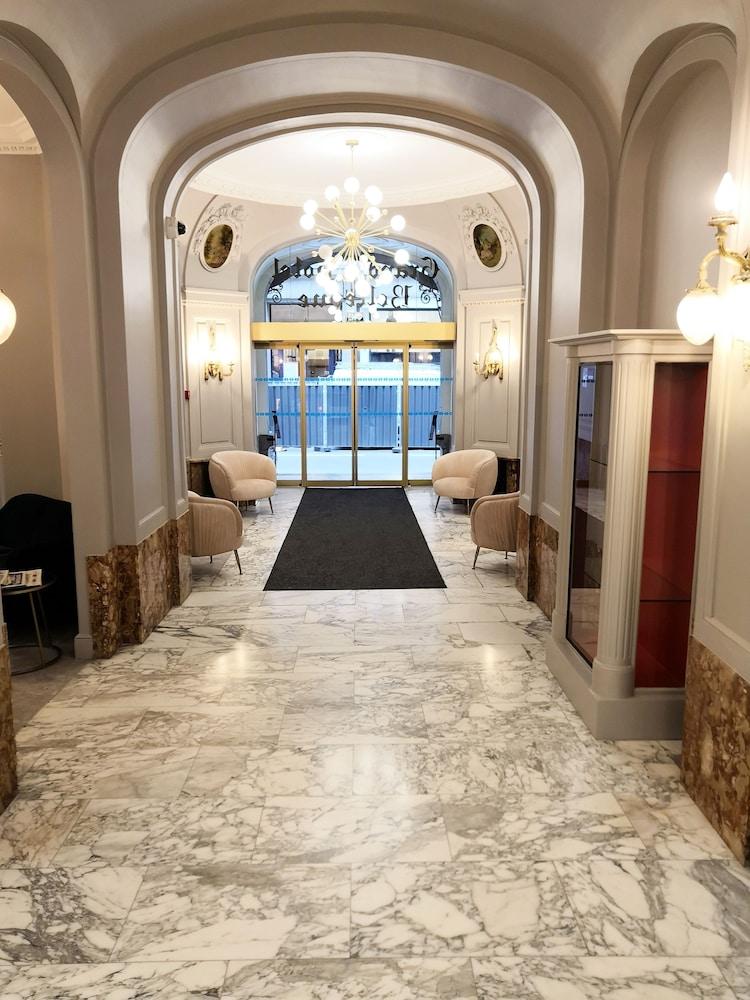 Grand Hotel Bellevue - Interior Entrance