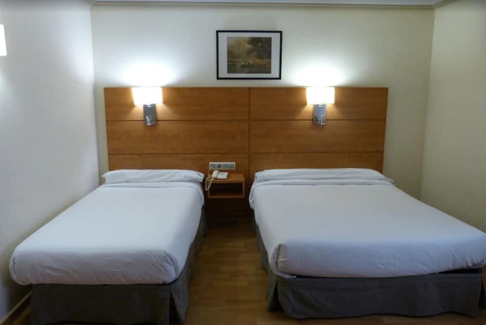 Hotel Avenida - Room