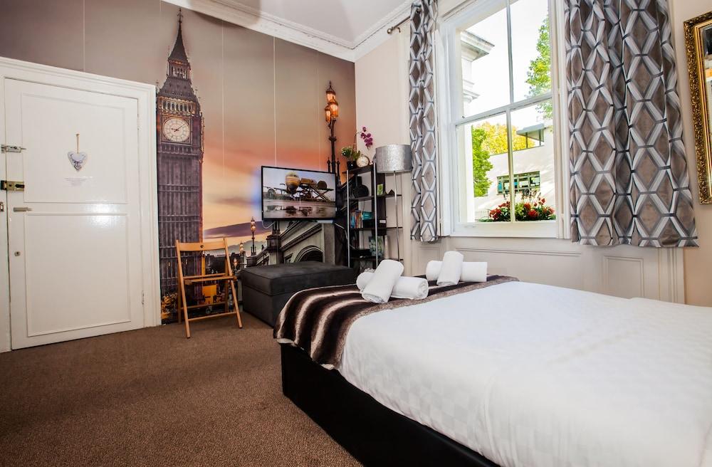 Pimlico Chic Suite - Room