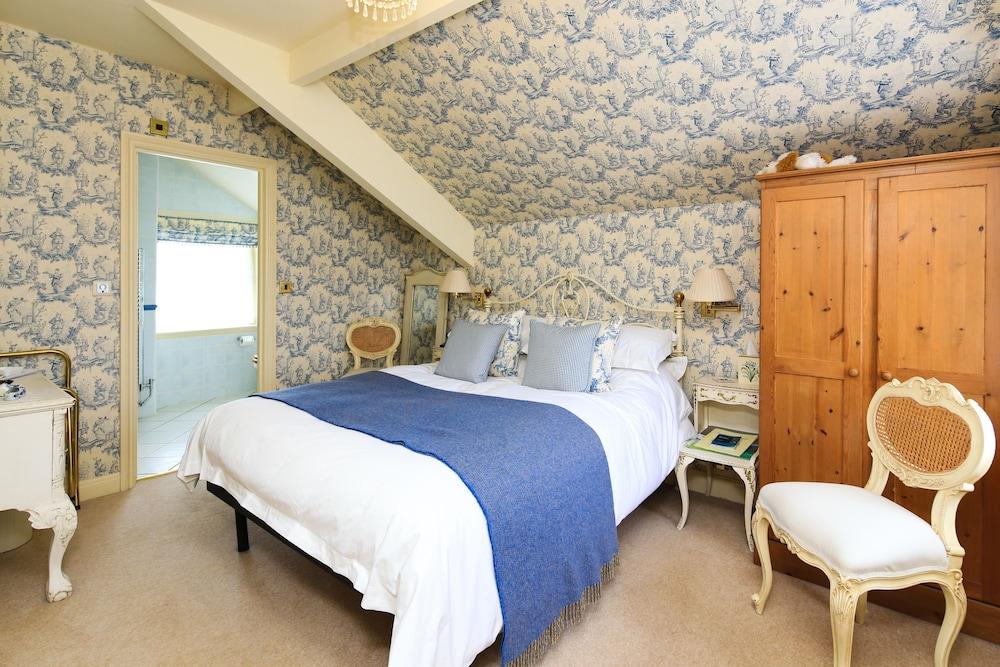 The Old Vicarage Dolfor - Room